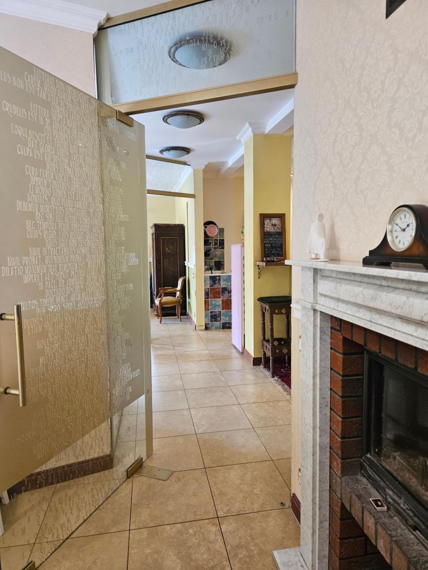 Barrister'S Apartments With Fireplace Siauliai  Ngoại thất bức ảnh